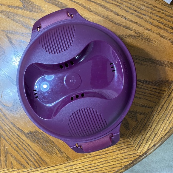 Tupperware rice cooker regular size - Picture 2 of 5